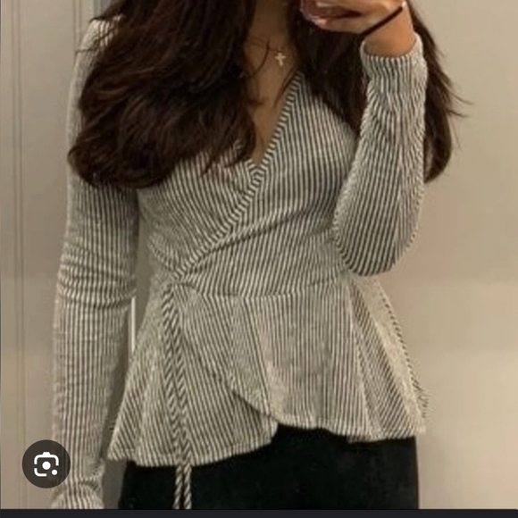 Anthropologie Caution to the wind Faux Wrap Striped Top - Picture 3 of 8